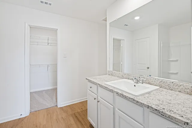 $1,945 | 11836 Luckey Villa, San Antonio, TX 78252