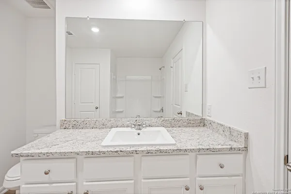 $1,975 | 11836 Luckey Villa, San Antonio, TX 78252