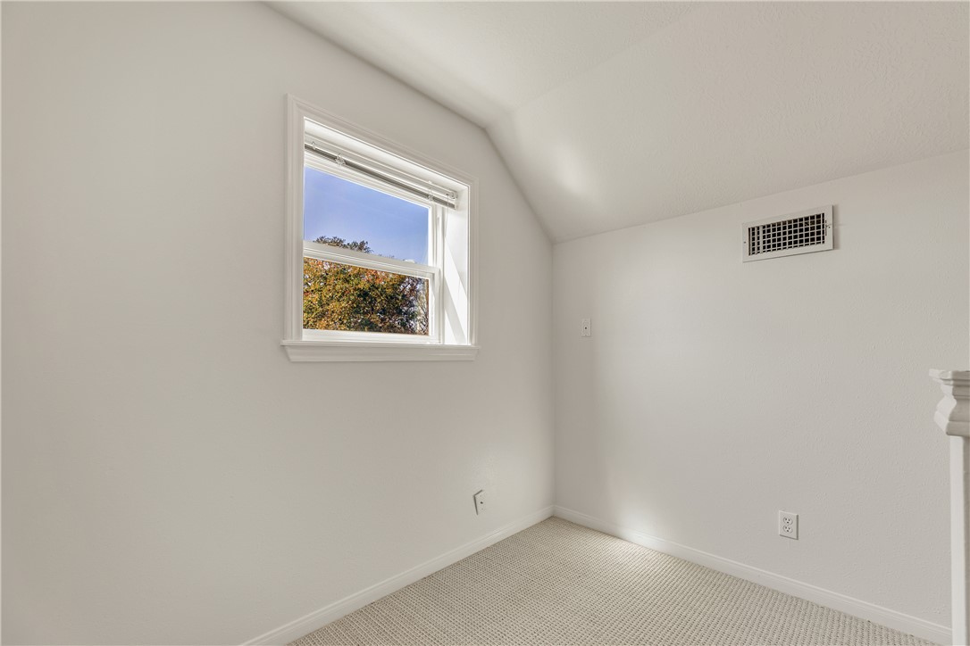 4713 Kensington Road Bryan, TX 77802 - Photo 33 of 44