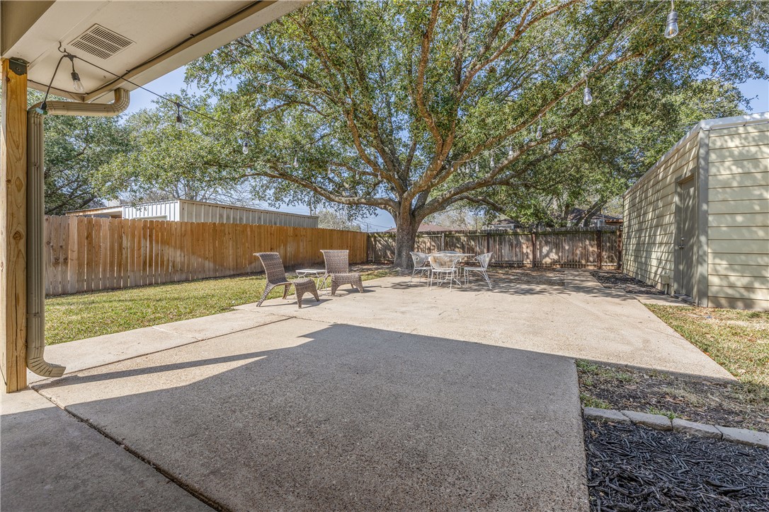 4713 Kensington Road Bryan, TX 77802 - Photo 35 of 44
