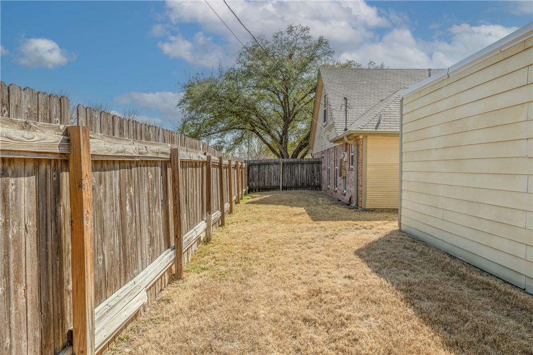 4713 Kensington Road Bryan, TX 77802 - Photo 41 of 44