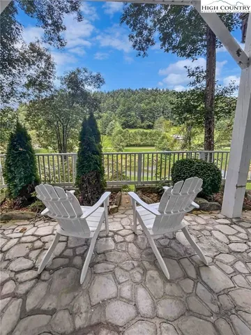$1,250,000 | 340 Wildflower Trail, Fleetwood, NC 28626