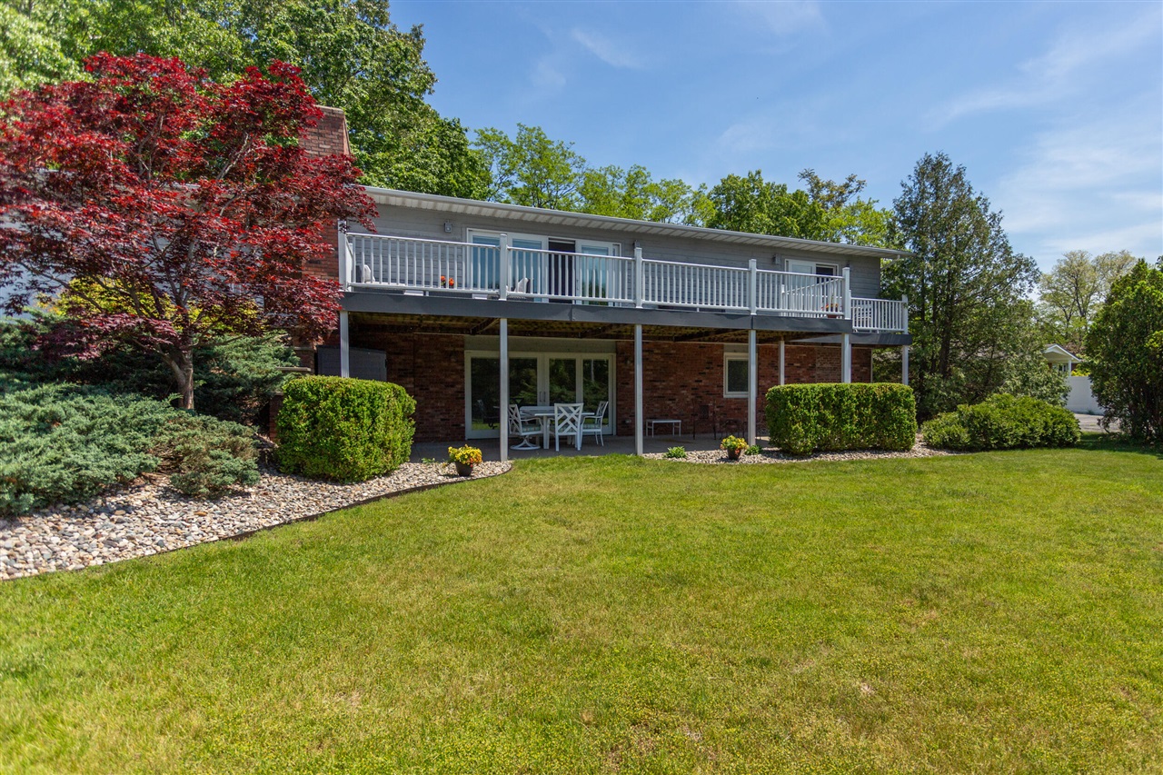 48020 Ridge Road New Buffalo, MI 49117 - Photo 5 of 39