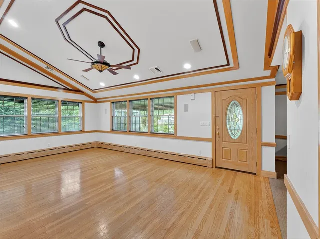 $5,000 | 239 Bulgarmarsh Road, Tiverton, RI 02878