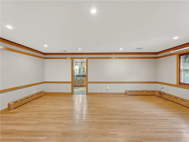 $5,000 | 239 Bulgarmarsh Road, Tiverton, RI 02878