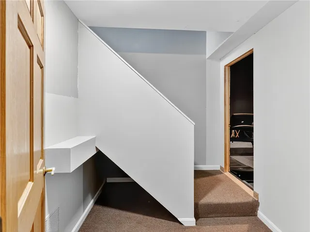 $5,000 | 239 Bulgarmarsh Road, Tiverton, RI 02878