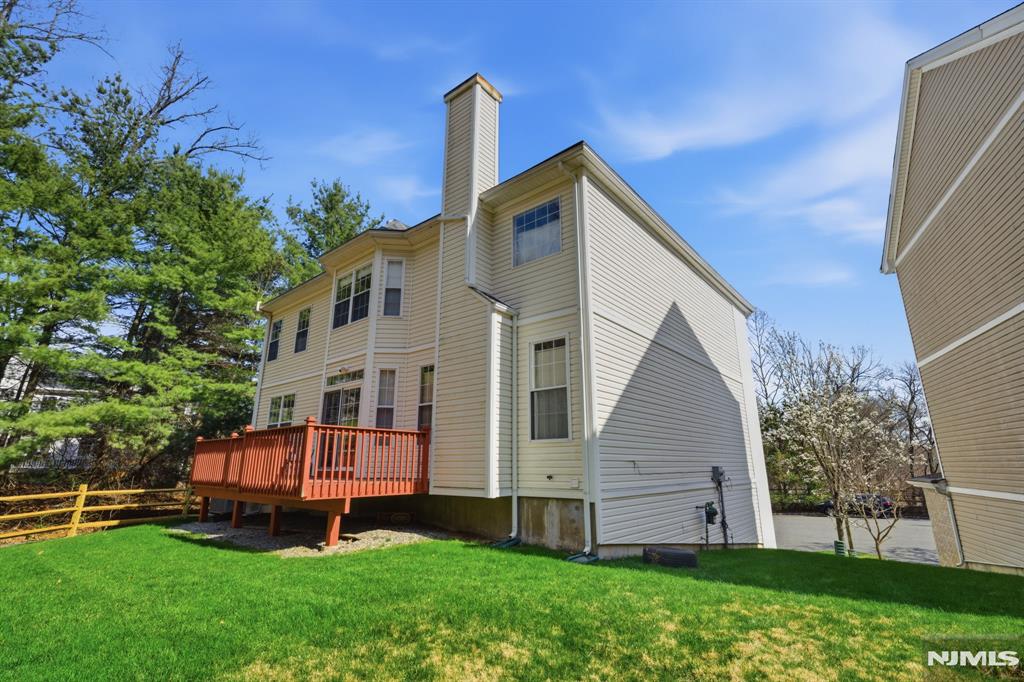 1 Skytop Ridge Oakland, NJ 07436 - Photo 3 of 43