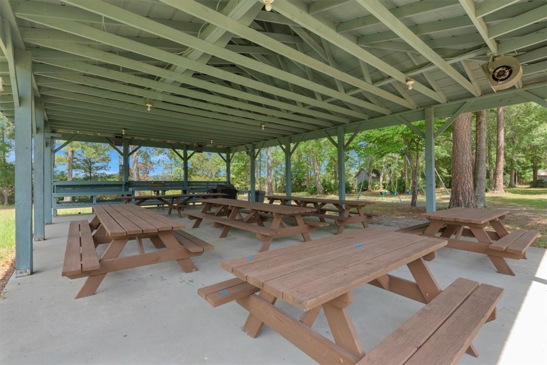 2657 Horseshoe Cove Road Waverly, GA 31565 - Photo 48 of 55 Community Picnic Area View - B