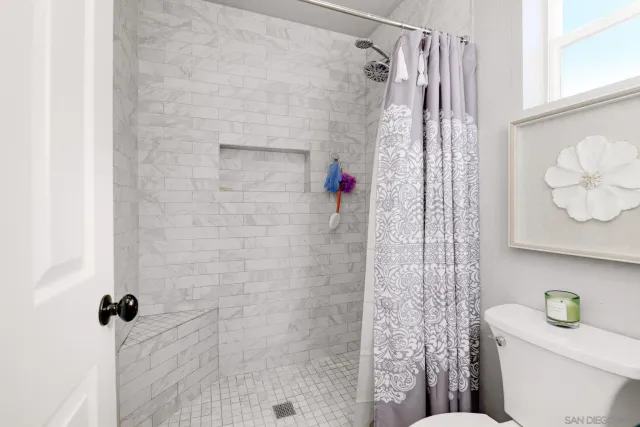 $799,999 | 2227 Medina Glen, Escondido, CA 92026