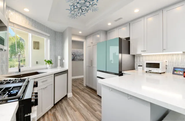 $799,999 | 2227 Medina Glen, Escondido, CA 92026