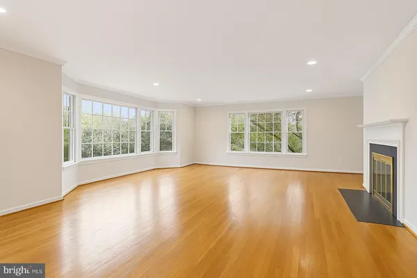 $1,895,000 | 10810 Burbank Drive, Potomac, MD 20854