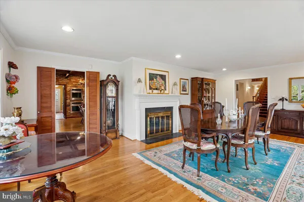 $1,895,000 | 10810 Burbank Drive, Potomac, MD 20854
