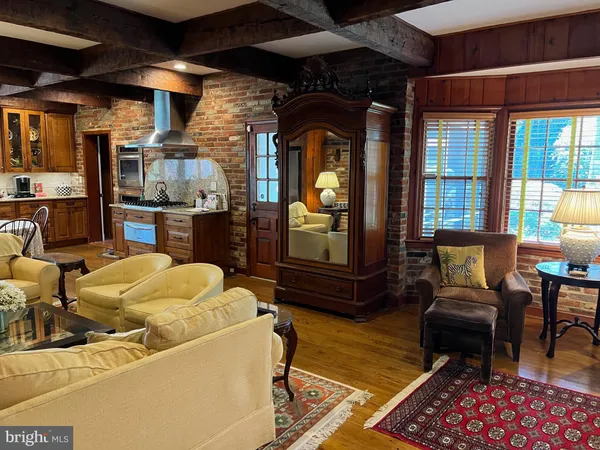 $1,895,000 | 10810 Burbank Drive, Potomac, MD 20854
