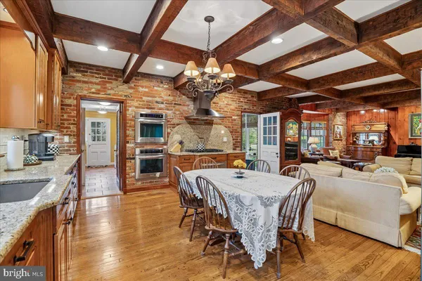 $1,895,000 | 10810 Burbank Drive, Potomac, MD 20854