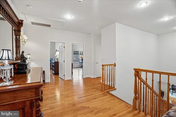 $1,895,000 | 10810 Burbank Drive, Potomac, MD 20854