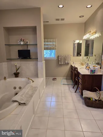 $1,895,000 | 10810 Burbank Drive, Potomac, MD 20854