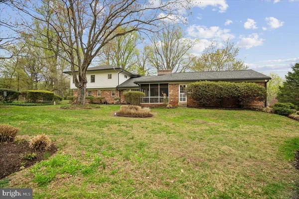 $1,895,000 | 10810 Burbank Drive, Potomac, MD 20854