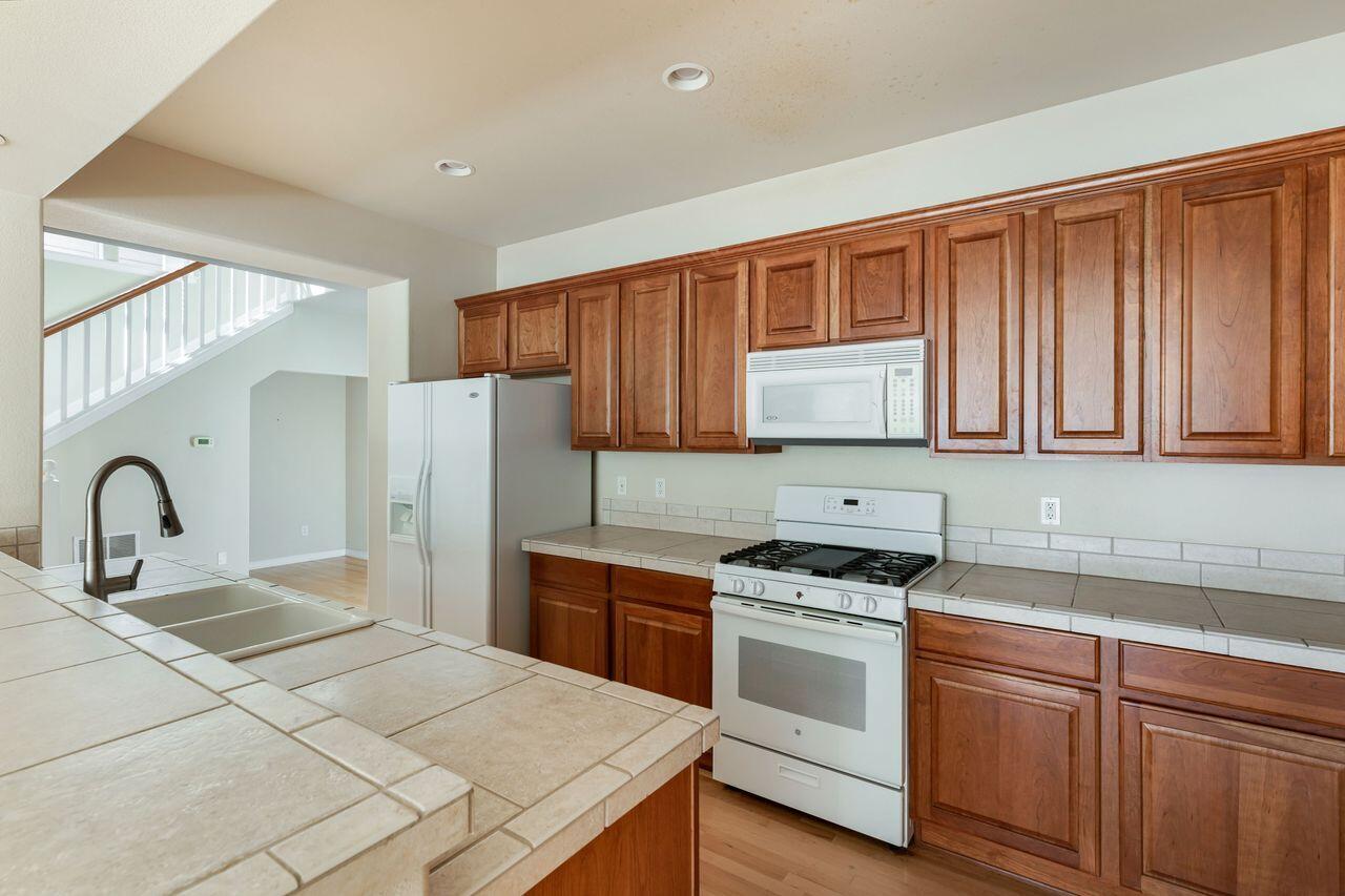 61148 Foxglove Loop Bend, OR 97702 - Photo 12 of 28 1_(23)