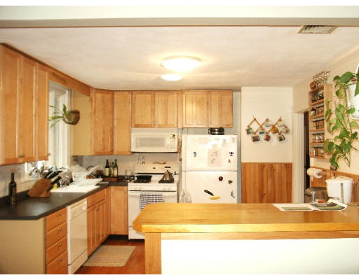 94 Jordan Road Brookline, MA 02446 - Photo 4 of 7 Gallery Image 4