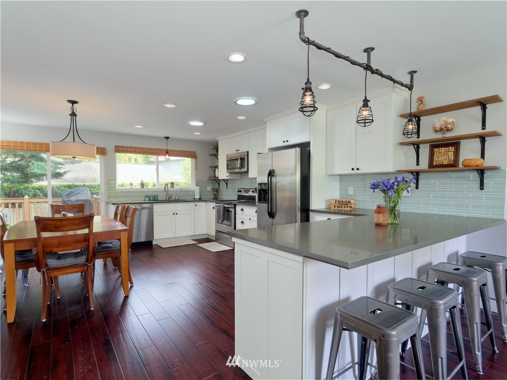 15005 110th Avenue Northeast Bothell, WA 98011 - Photo 2 of 21 Gallery Image 2