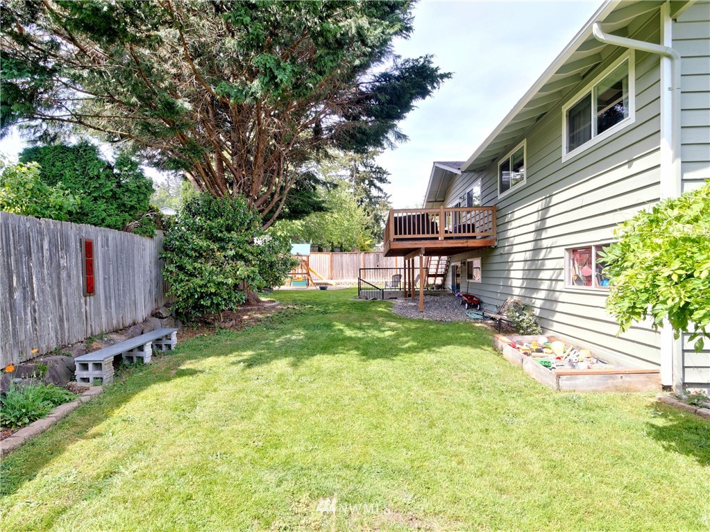 15005 110th Avenue Northeast Bothell, WA 98011 - Photo 11 of 21 Gallery Image 11