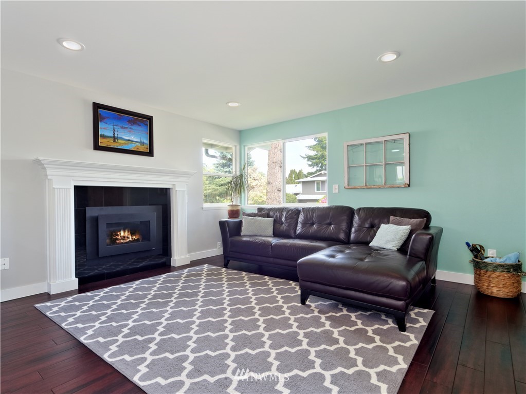 15005 110th Avenue Northeast Bothell, WA 98011 - Photo 14 of 21 Gallery Image 14