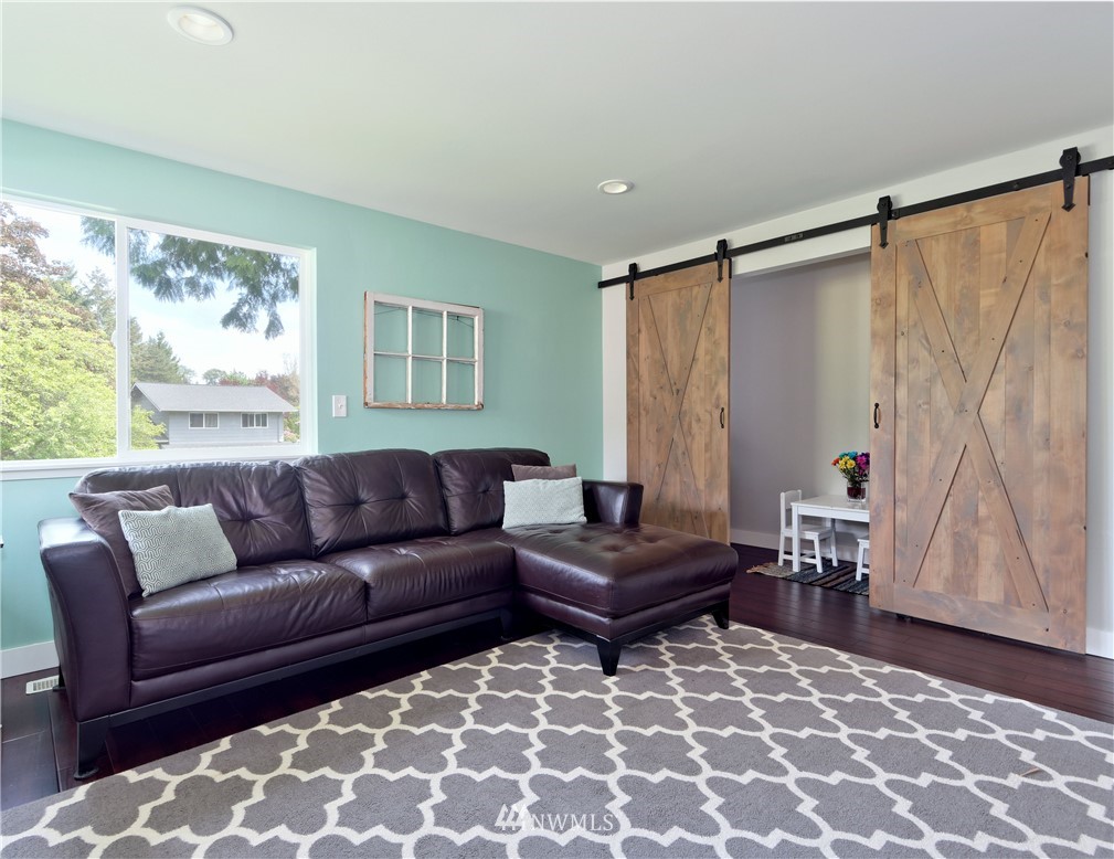 15005 110th Avenue Northeast Bothell, WA 98011 - Photo 15 of 21 Gallery Image 15