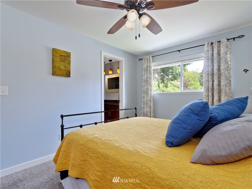 15005 110th Avenue Northeast Bothell, WA 98011 - Photo 20 of 21 Gallery Image 20