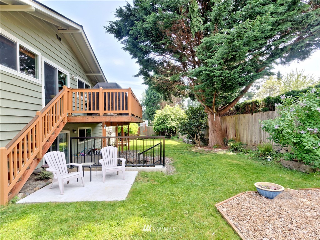 15005 110th Avenue Northeast Bothell, WA 98011 - Photo 9 of 21 Gallery Image 9