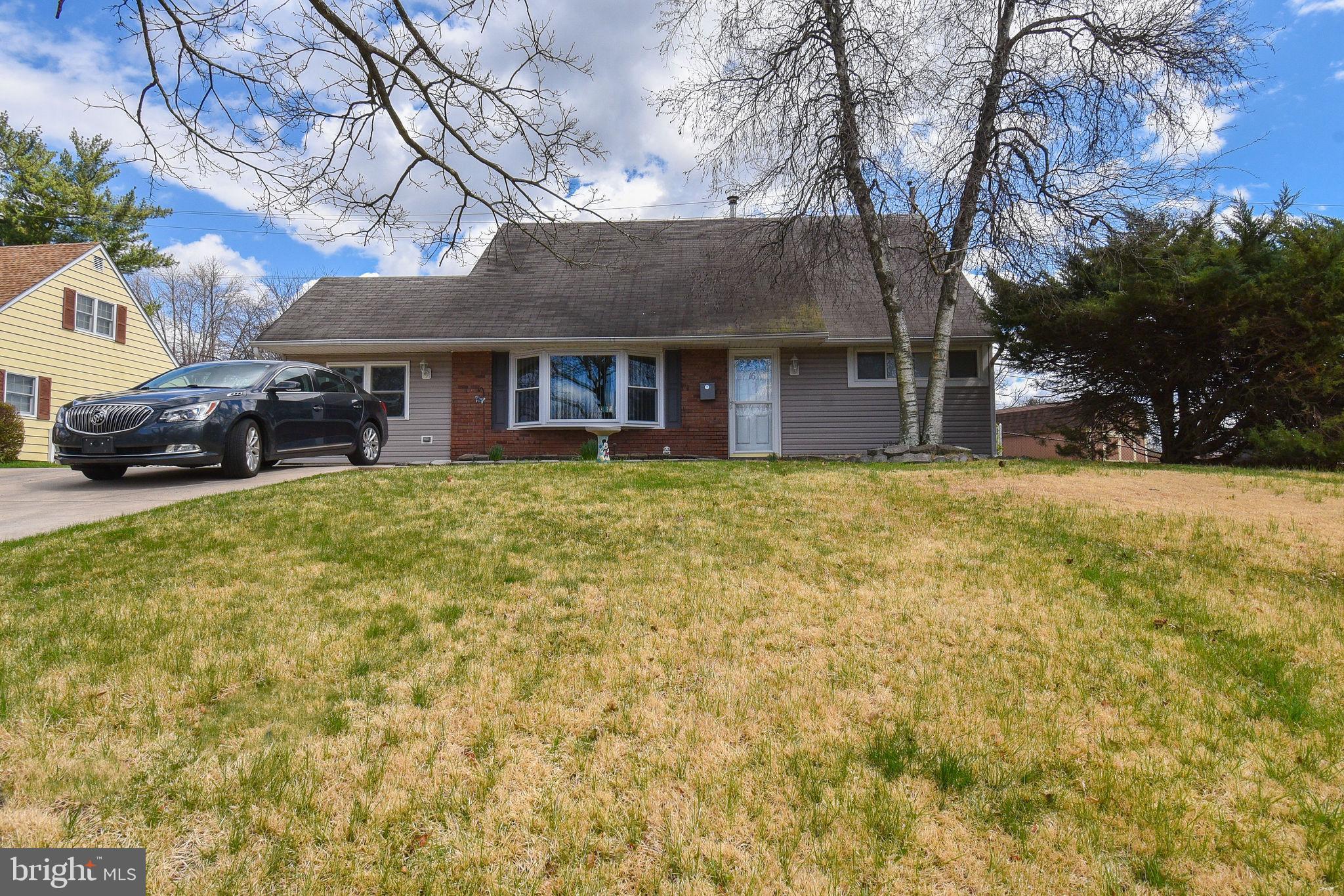 16 Jasmine Road Levittown, PA 19056 - Photo 2 of 32