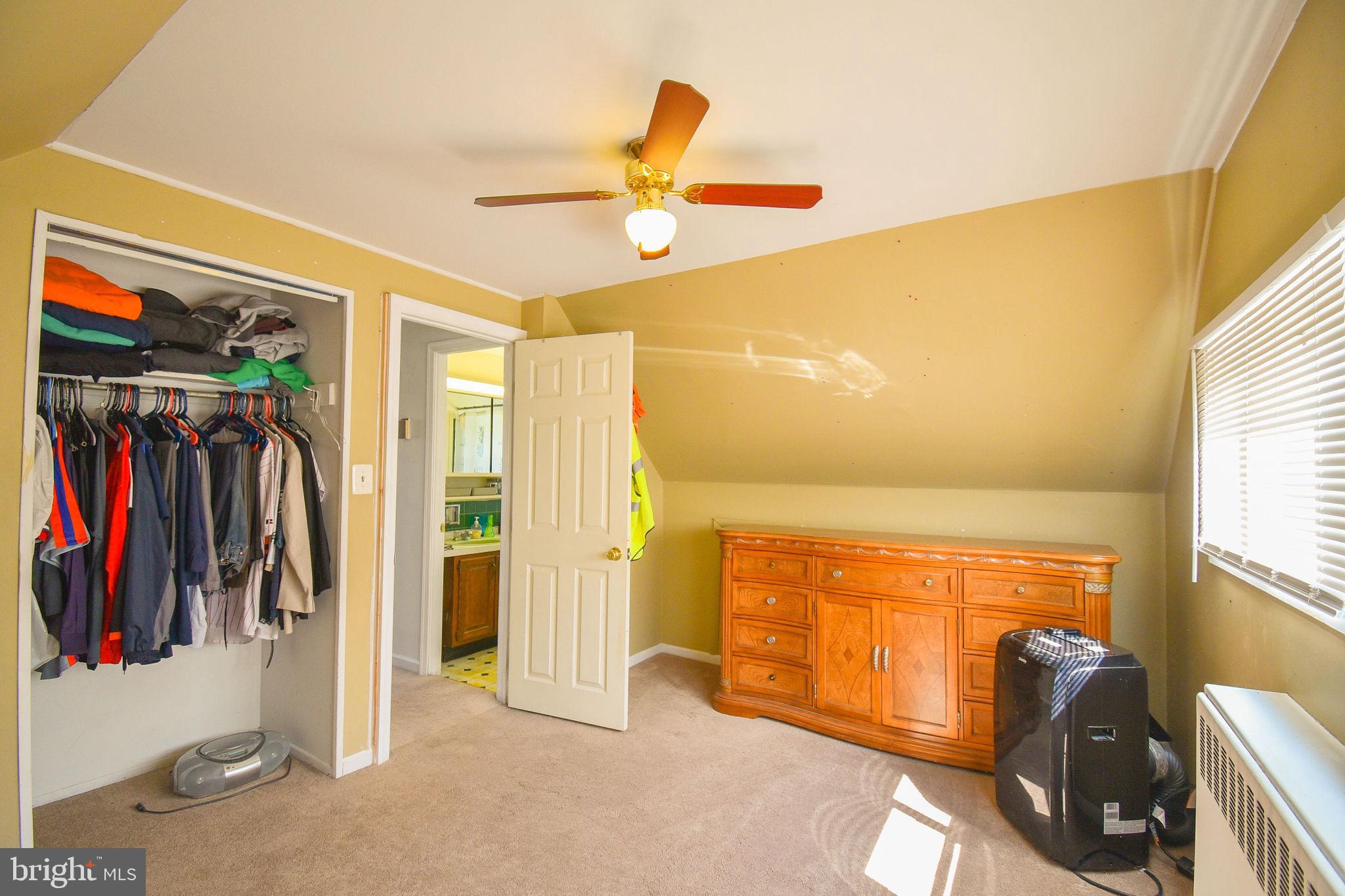 16 Jasmine Road Levittown, PA 19056 - Photo 23 of 32