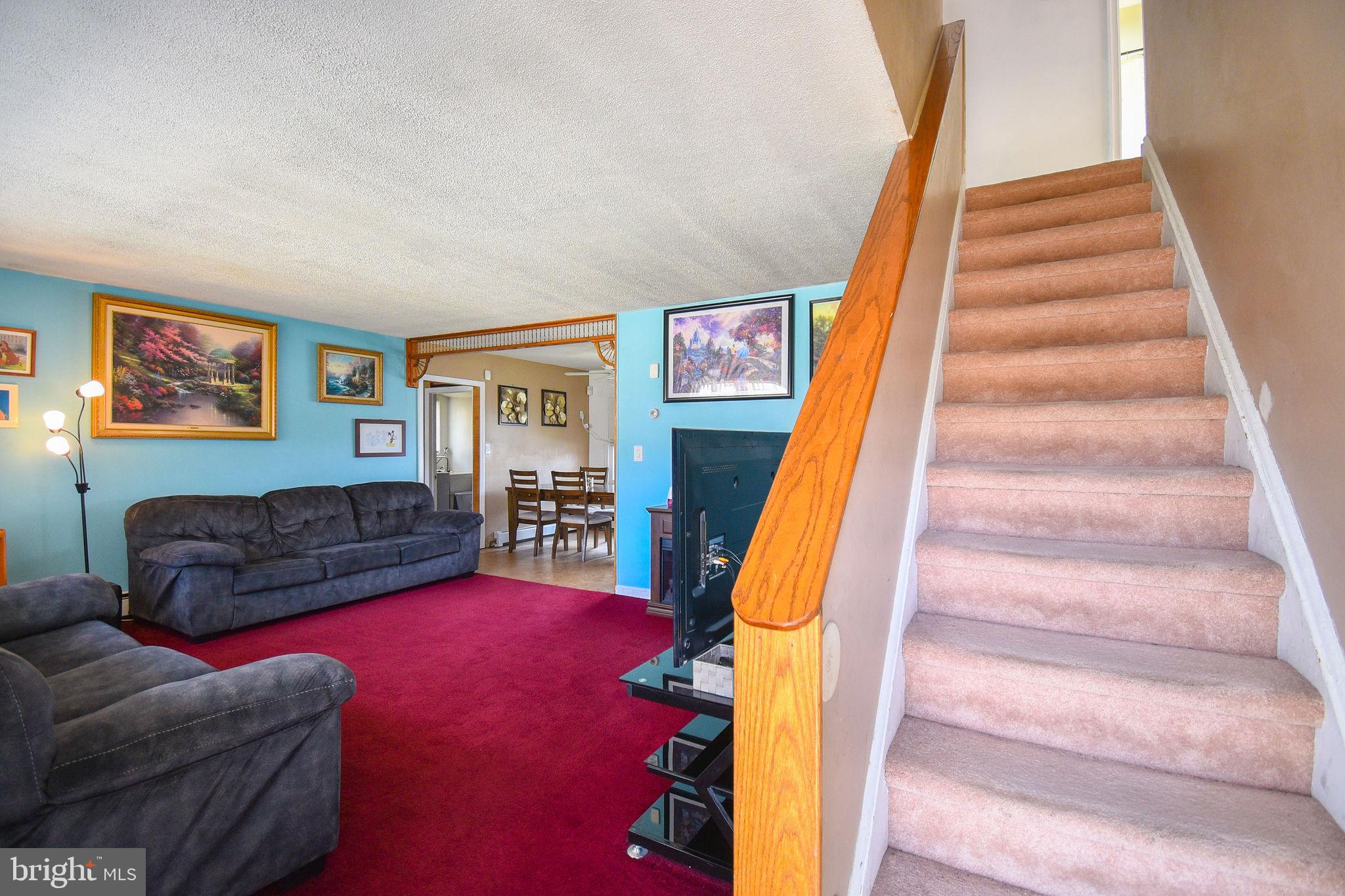 16 Jasmine Road Levittown, PA 19056 - Photo 4 of 32