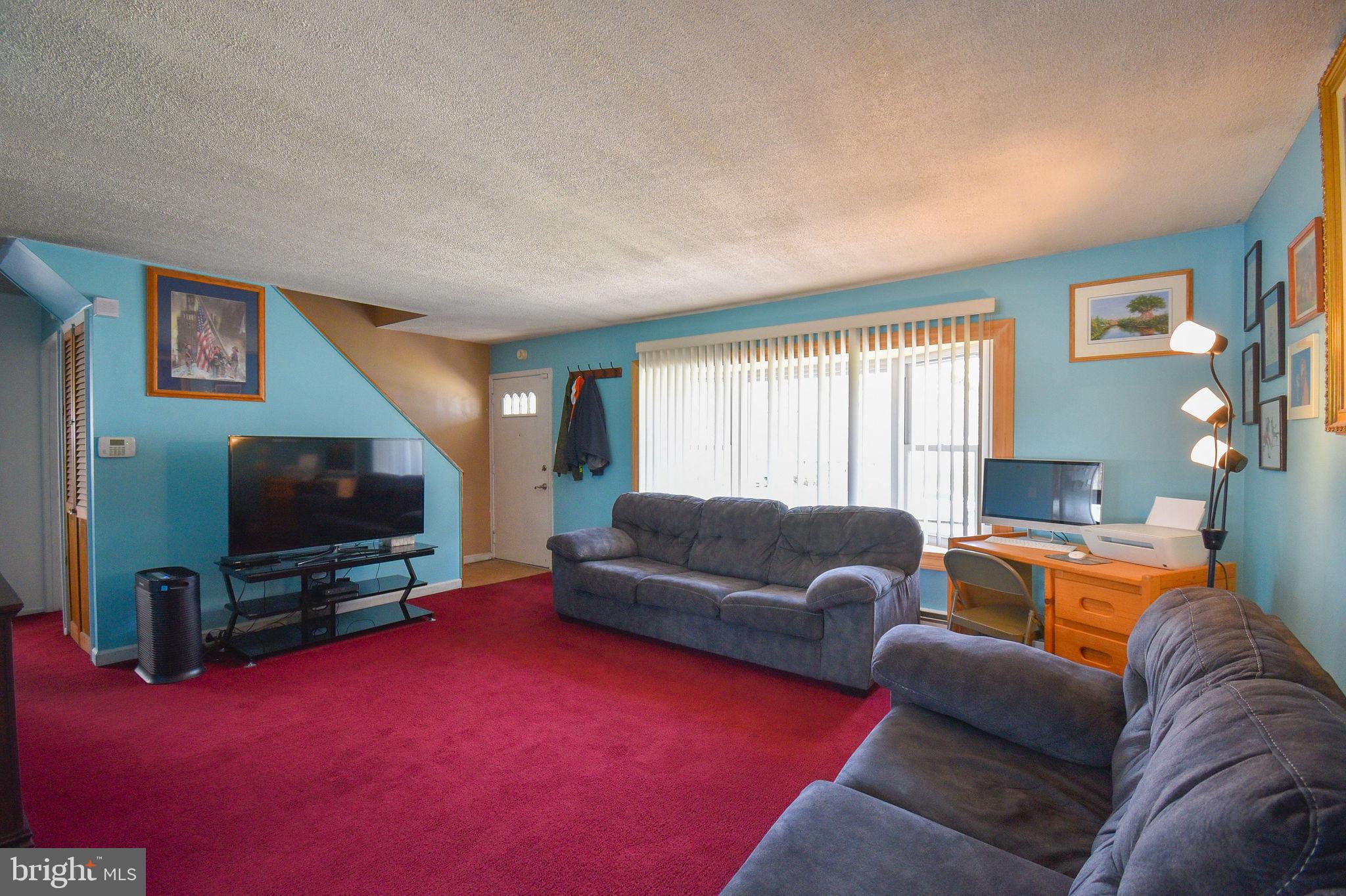 16 Jasmine Road Levittown, PA 19056 - Photo 5 of 32