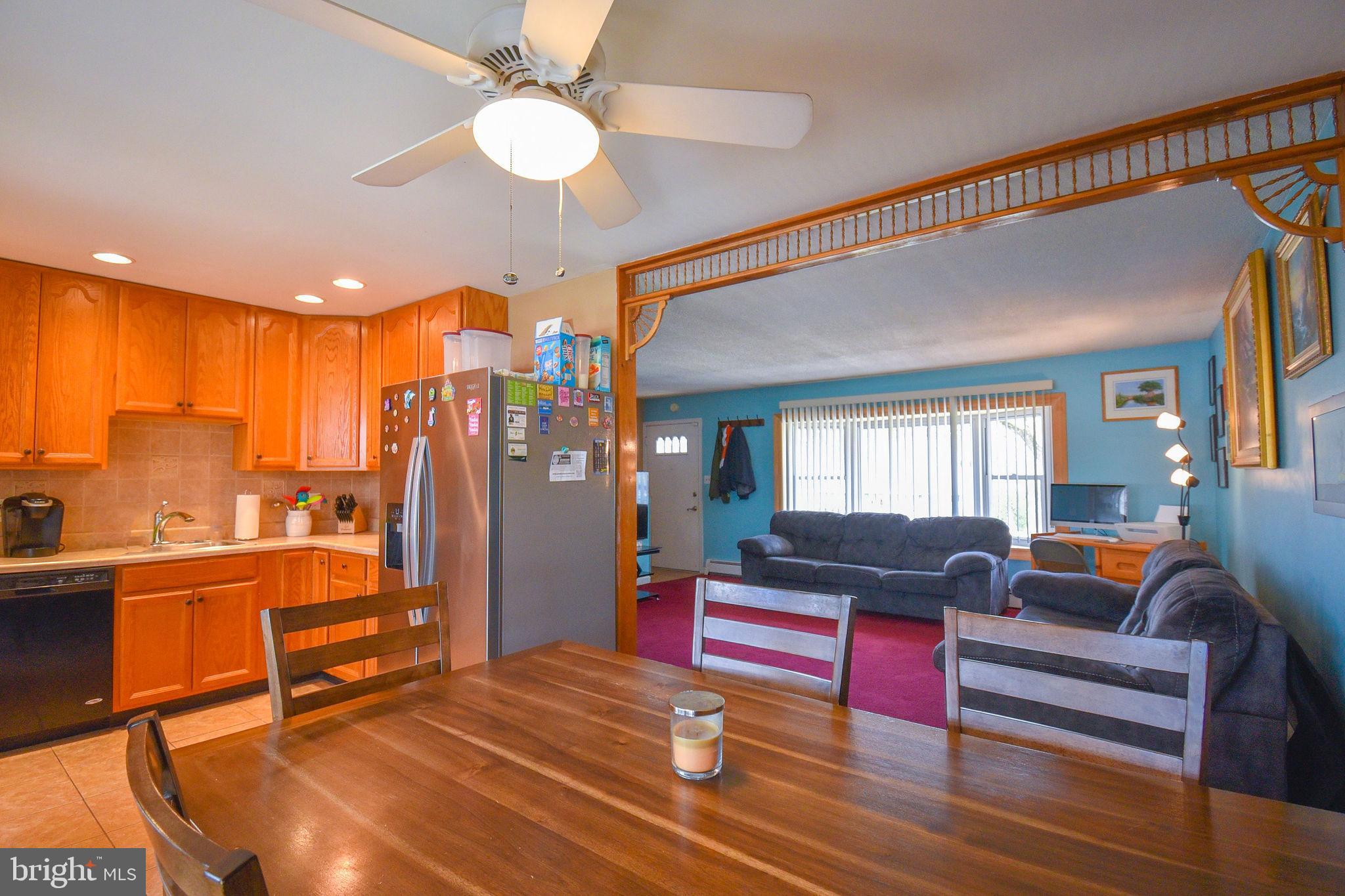 16 Jasmine Road Levittown, PA 19056 - Photo 9 of 32
