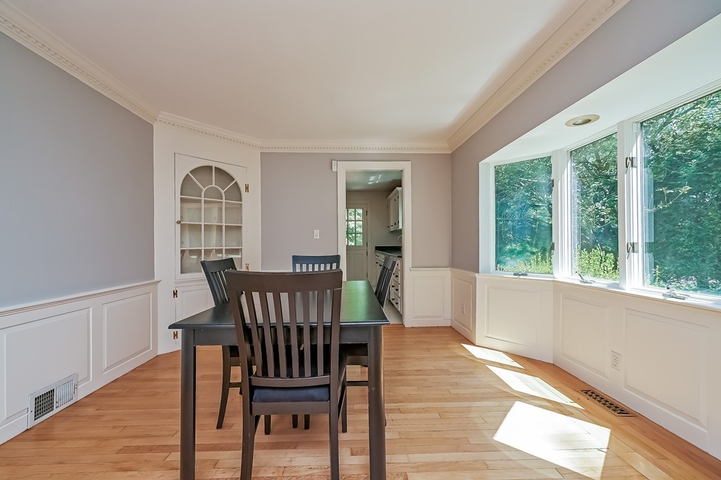 70 Ridge Street Arlington, MA 02474 - Photo 9 of 29 Gallery Image 9