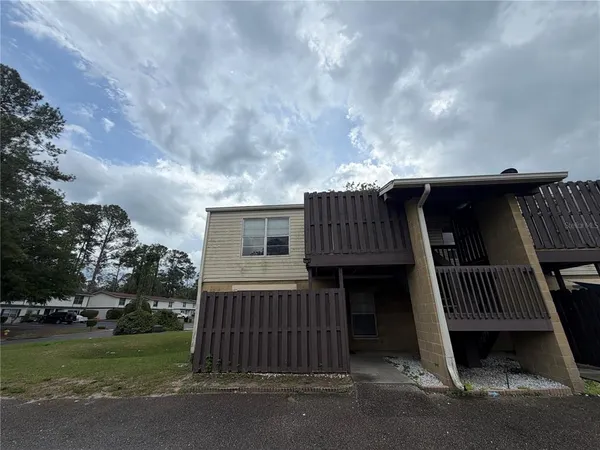 $1,100 | 3924 Southwest 26th Drive, Unit 5, Gainesville, FL 32608