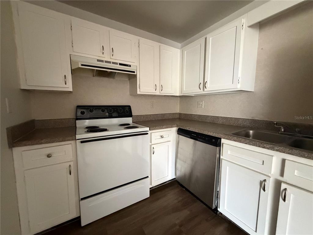 3924 Southwest 26th Drive, Unit 5 Gainesville, FL 32608 - Photo 10 of 14