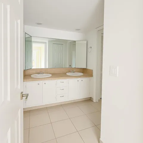 $2,300 | 238 Lake Arbor Drive, Palm Springs, FL 33461