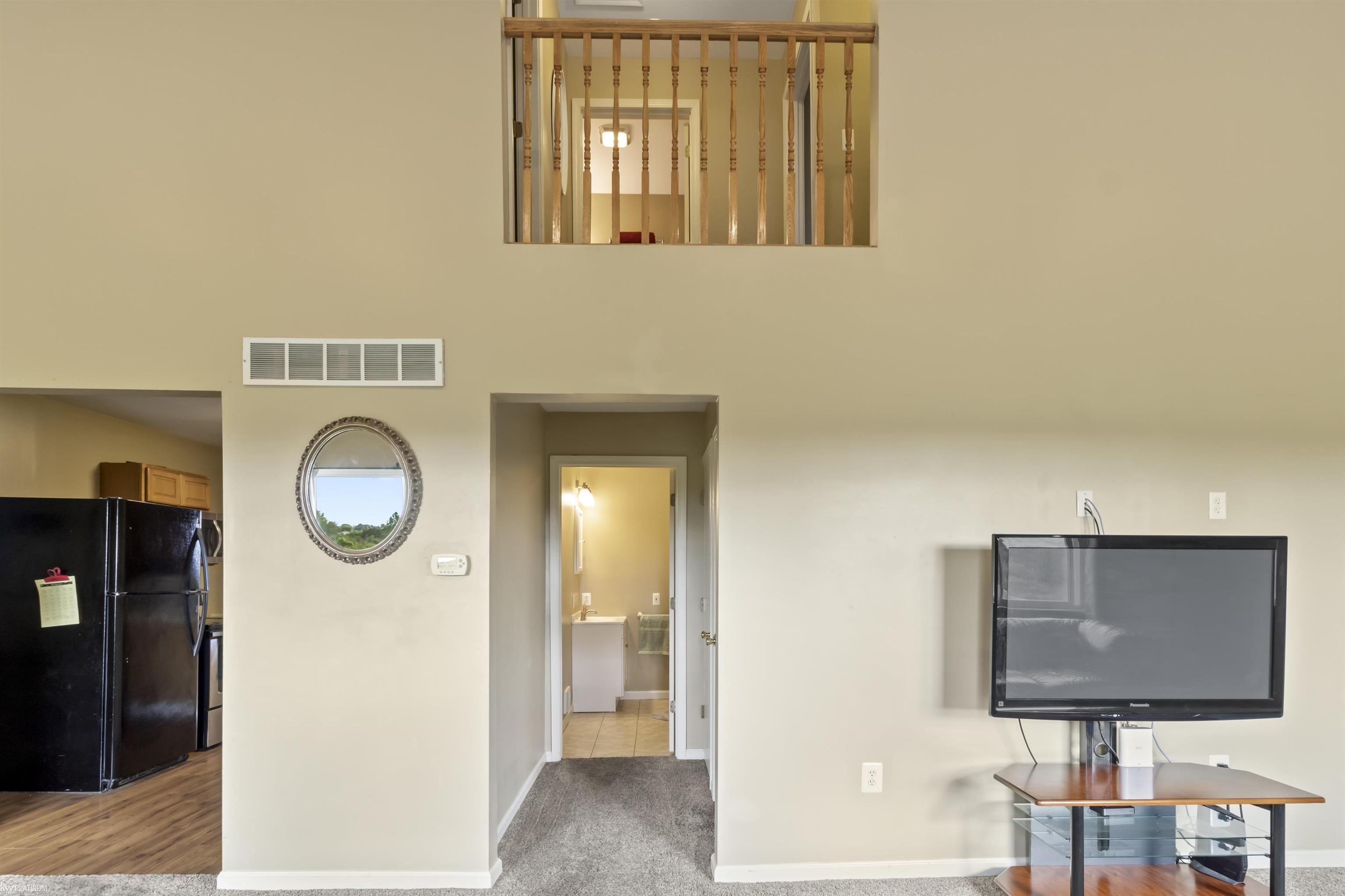 8070 Vincent Road Croswell, MI 48422 - Photo 33 of 38 50120723-32.JPG