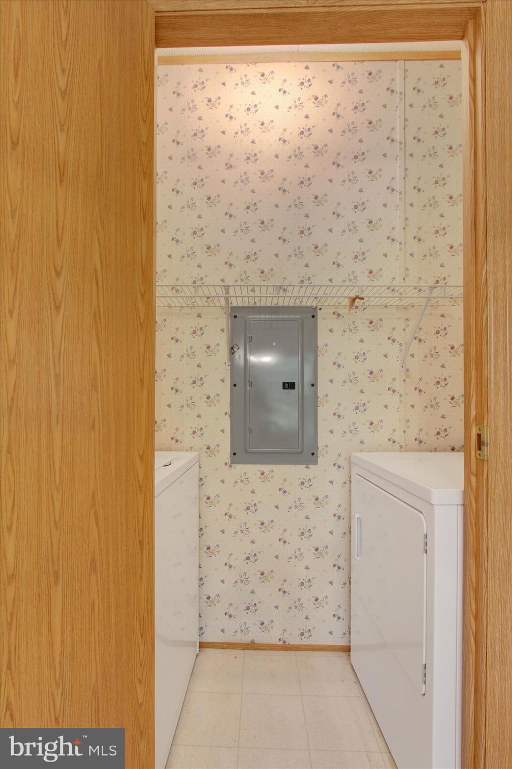 13340 Mentzer Gap Road Waynesboro, PA 17268 - Photo 16 of 32 Laundry