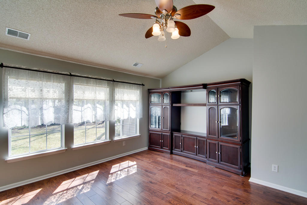 243 Eagle Ridge Road Summerville, SC 29485 - Photo 8 of 33 08