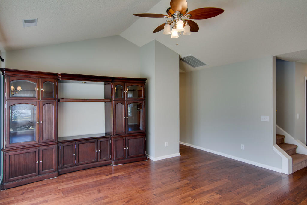 243 Eagle Ridge Road Summerville, SC 29485 - Photo 9 of 33 09