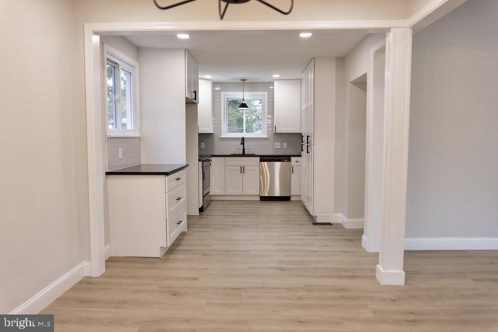 139 West Sandy Ridge Road Doylestown, PA 18901 - Photo 11 of 27