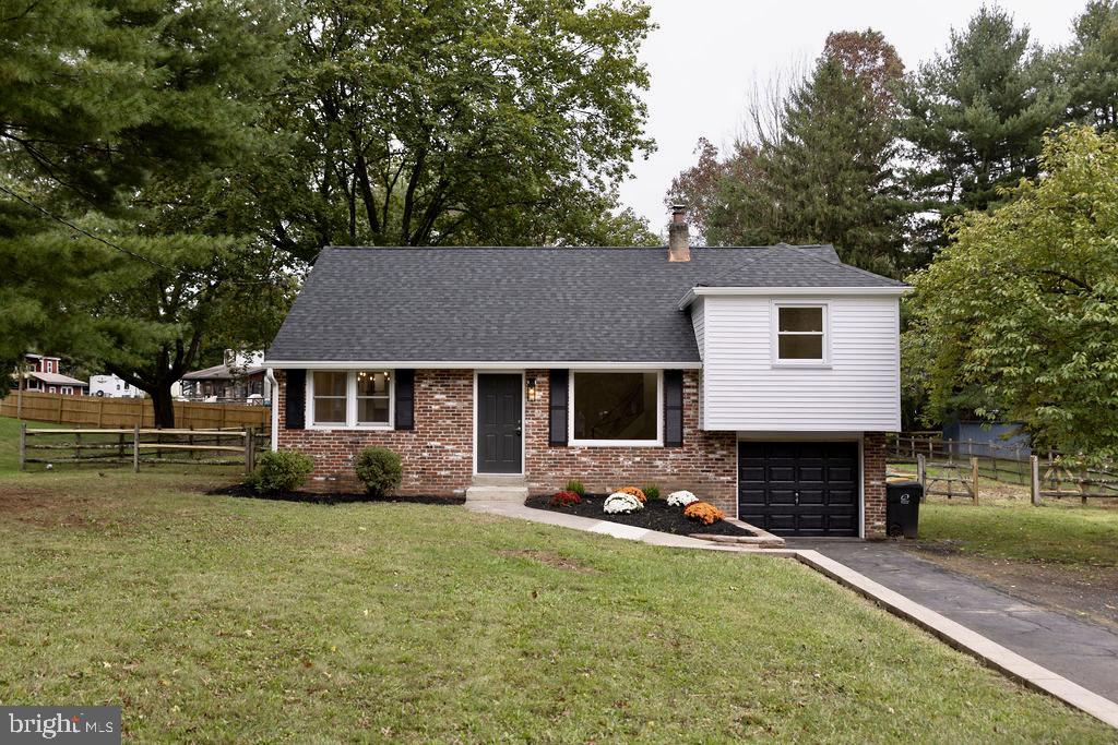 139 West Sandy Ridge Road Doylestown, PA 18901 - Photo 6 of 27
