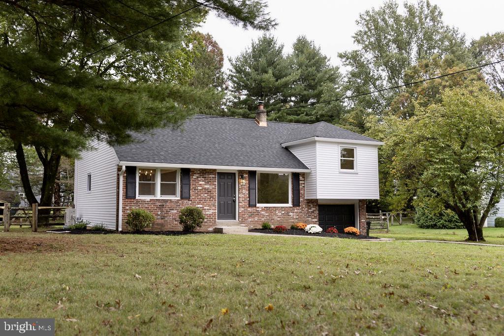 139 West Sandy Ridge Road Doylestown, PA 18901 - Photo 7 of 27