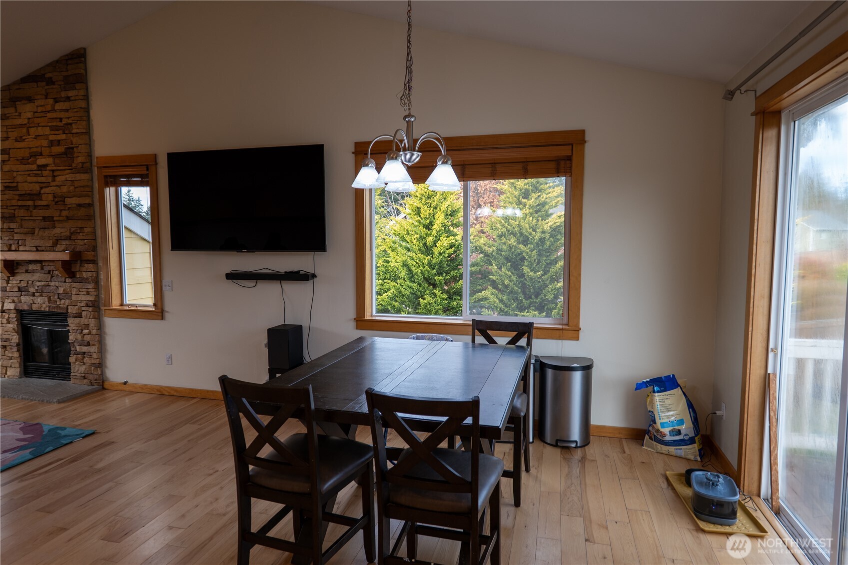 9723 Phillips Road Southeast Port Orchard, WA 98367 - Photo 6 of 37 a dining room with furniture and window