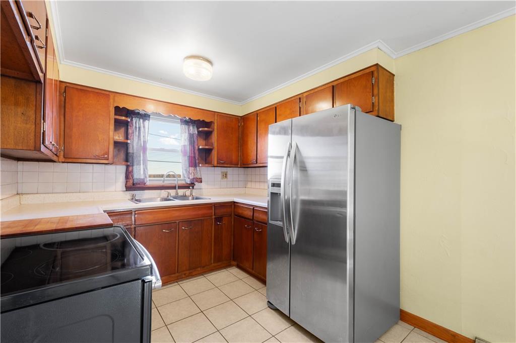 275 Hallam Road Washington, PA 15301 - Photo 6 of 28 Gallery Image 6