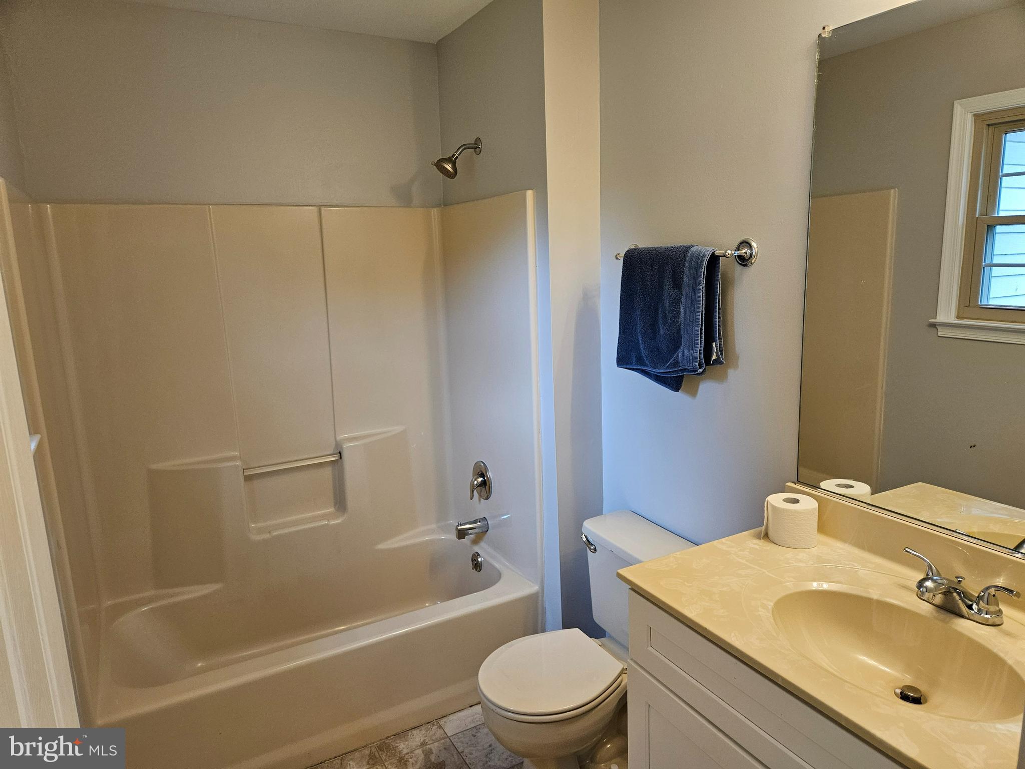 14186 Johnson Road Laurel, DE 19956 - Photo 12 of 14 Bed 1 Bathroom