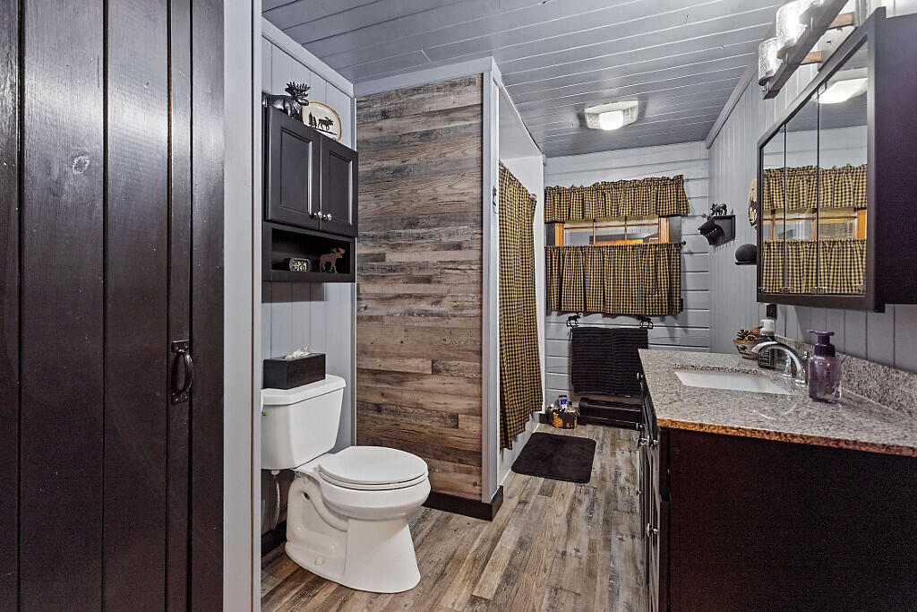 127 Back Road Fairfield, ME 04937 - Photo 32 of 62 32 1st floor full bath