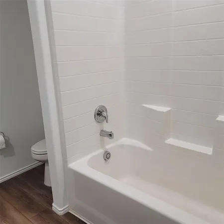 $2,100 | 1213 Wildflower Street, Ennis, TX 75119